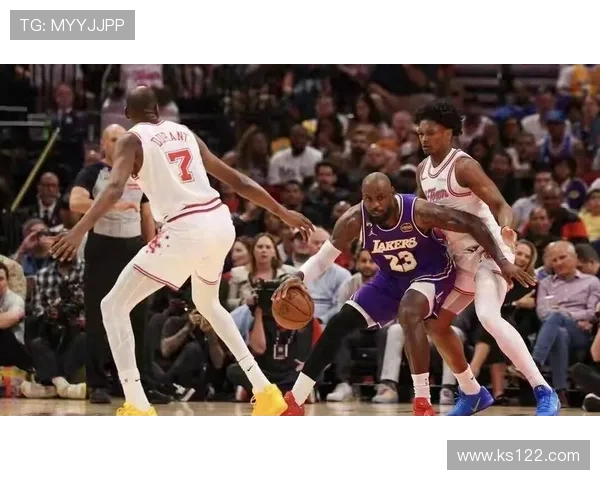 杜兰特左踝扭伤 火箭0-2落后湖人